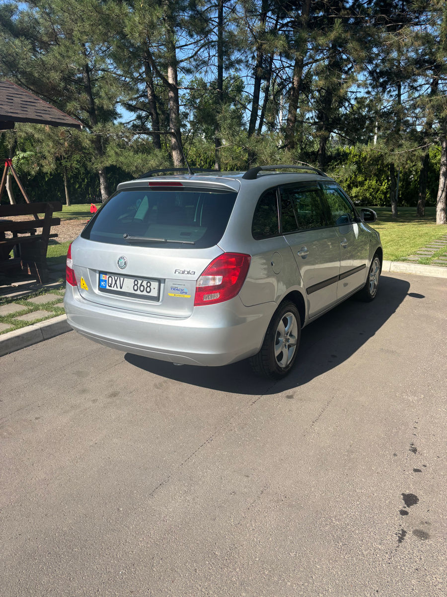 Skoda Fabia foto 1