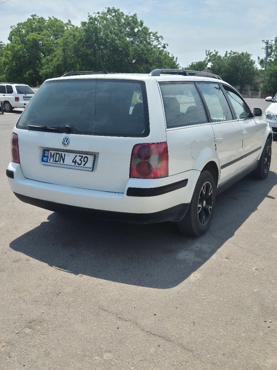 Volkswagen Passat foto 3
