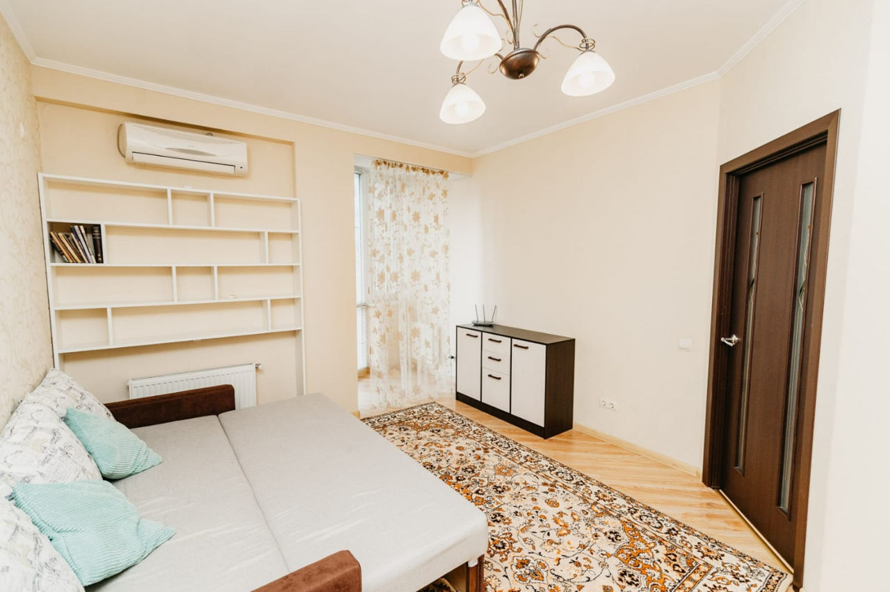 Apartament cu 1 cameră, 40 m², Centru, Chișinău