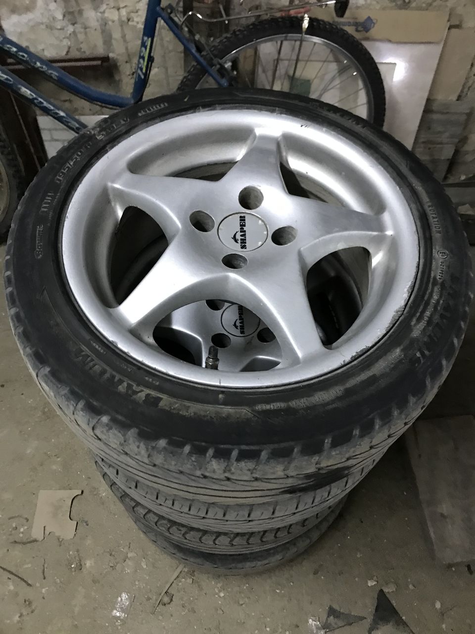 4 x 100 r15