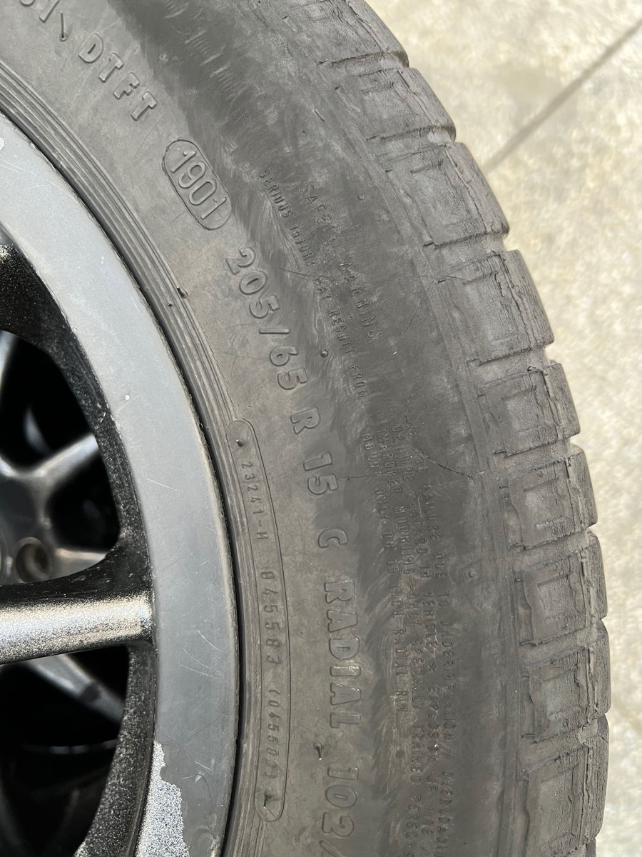 Continental 205/65 R 15 foto 1