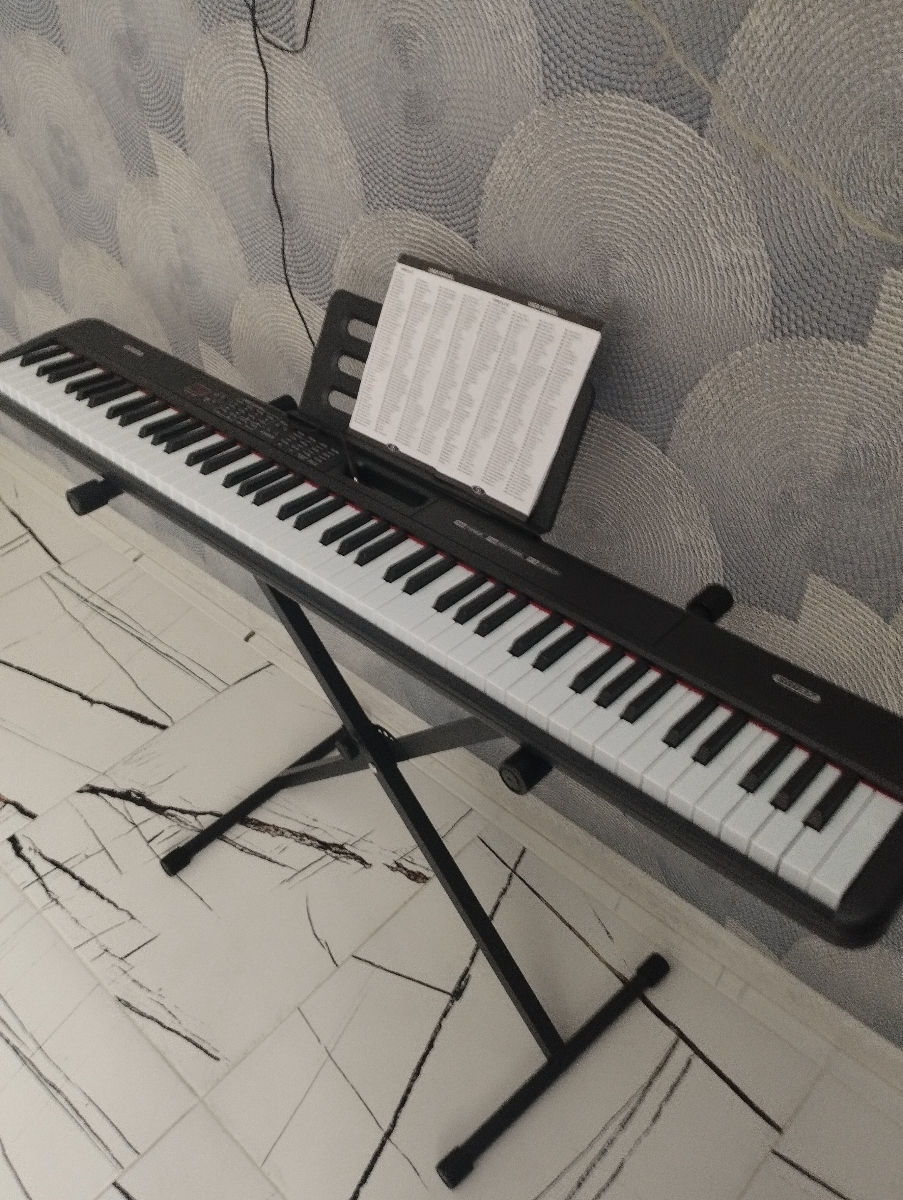 Sintetizator, pianina electronica starea noua. foto 0