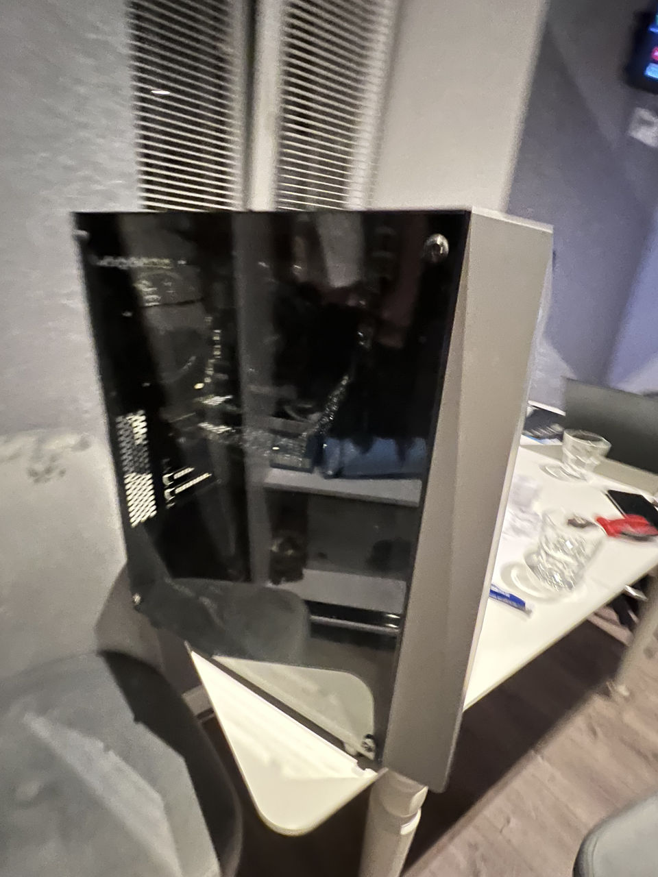Продам свежий компьютер (AMD Rizen 5, 32 RAM, SSD 500, WiFi)