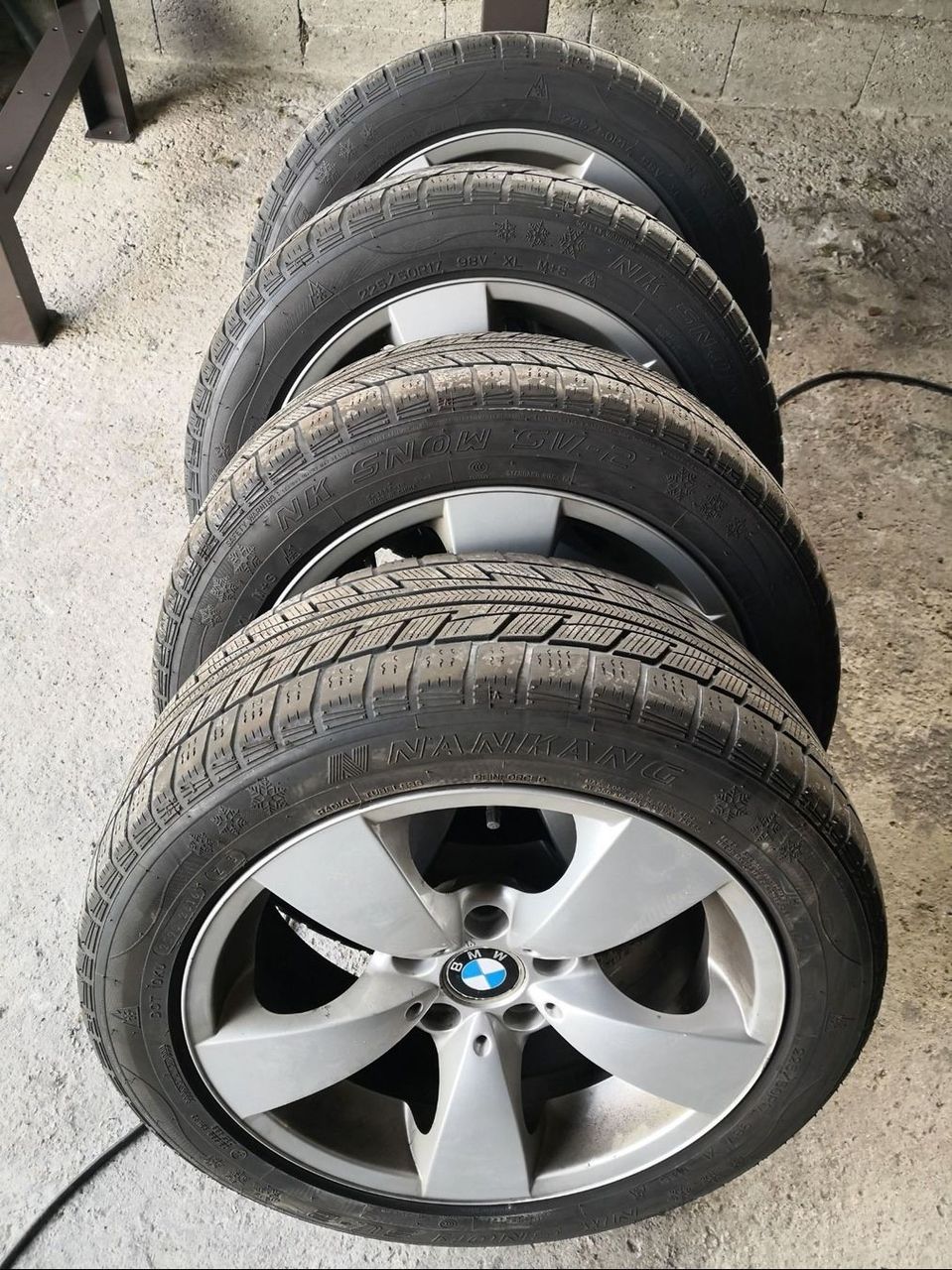 R17 BMW E60