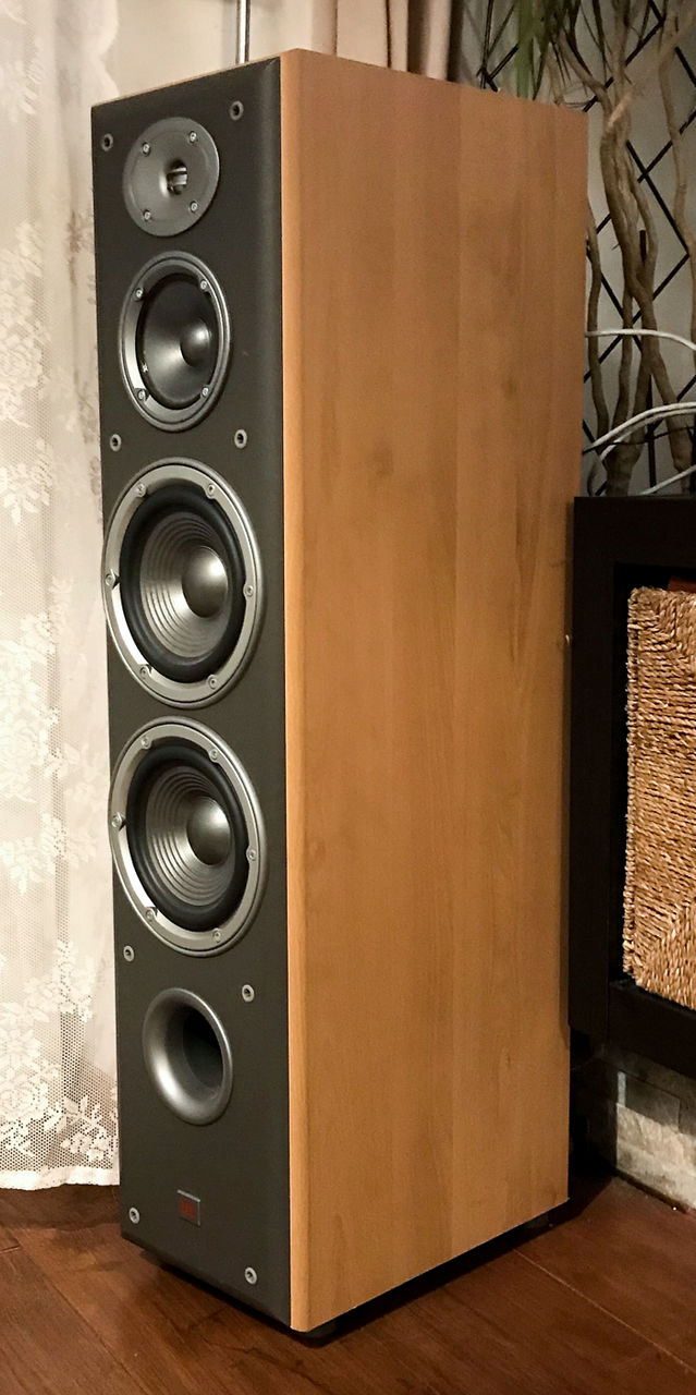 JBL E80 Northridge.