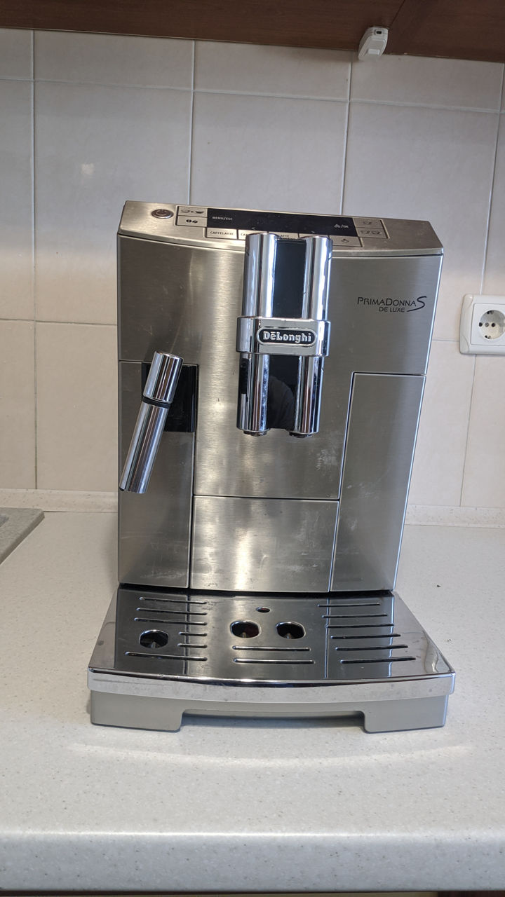 Кофемашина DeLonghi PrimaDonna S De Luxe