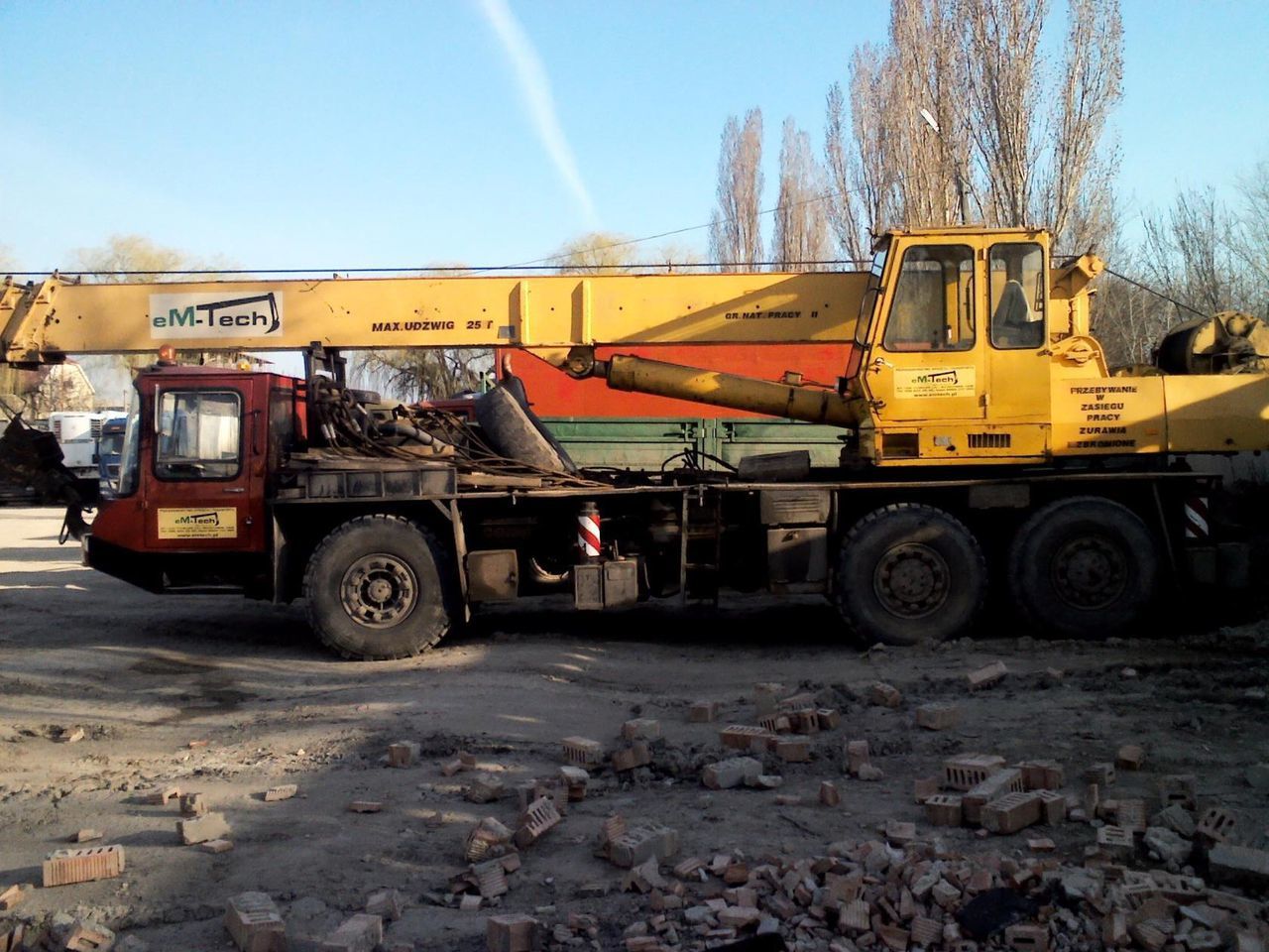 Servicii automacara 25t 32m si 6t 11m / услуги автокрана(transfer/numerar) foto 0