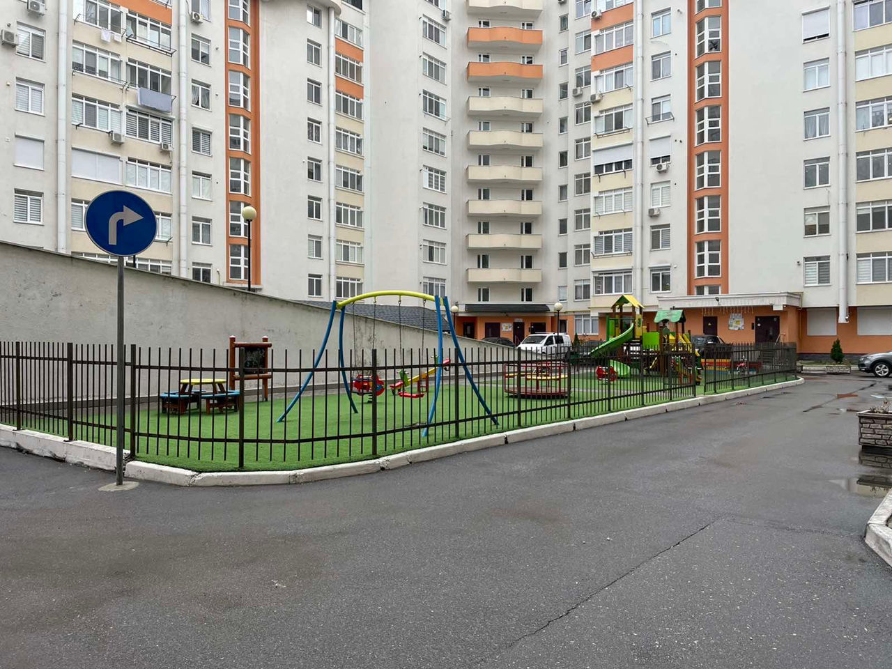 Apartament cu 2 camere, 87 m², Buiucani, Chișinău foto 11