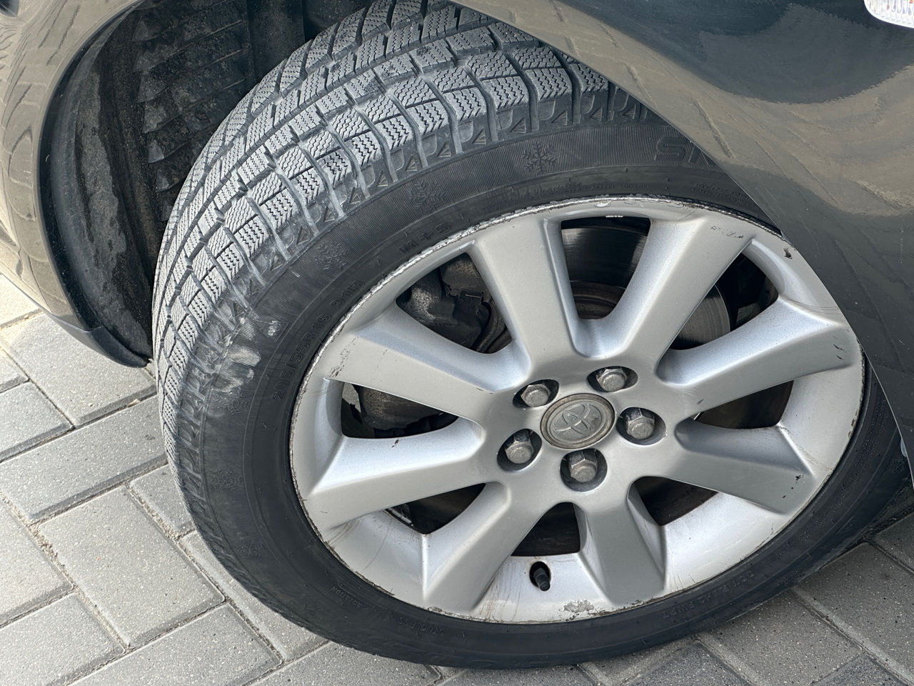 Toyota Avensis foto 17