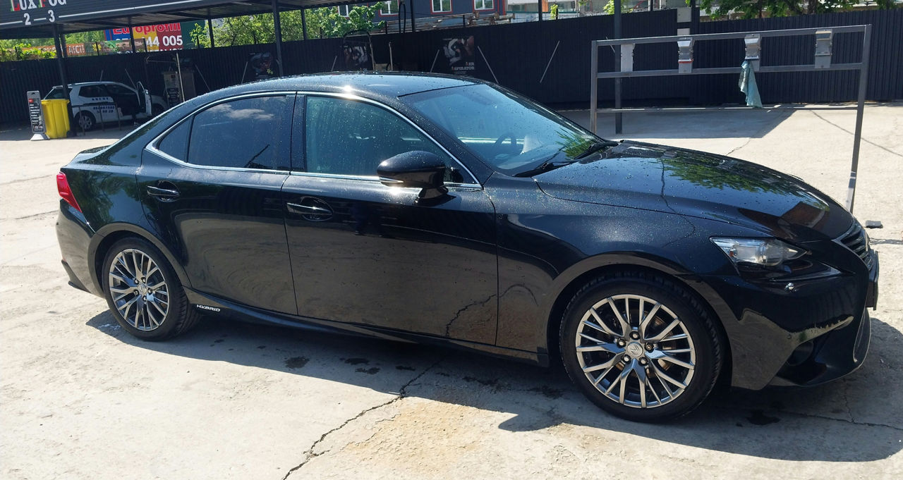 Lexus IS Series foto 3