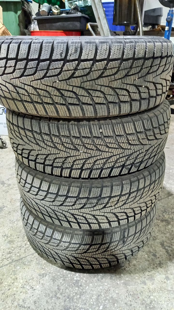 205/60 R16