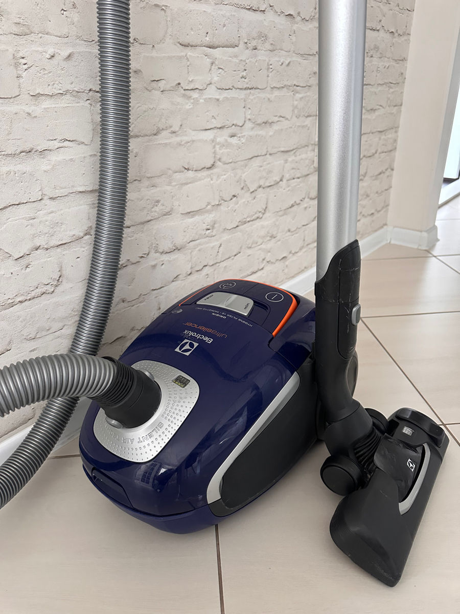 Aspirator Electrolux UltraSilencer  foto 1