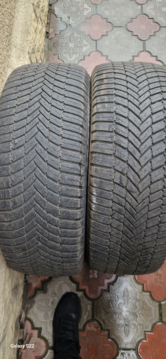 235/60 R18 фото 0