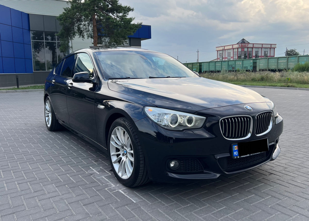 BMW 5 Series foto 0