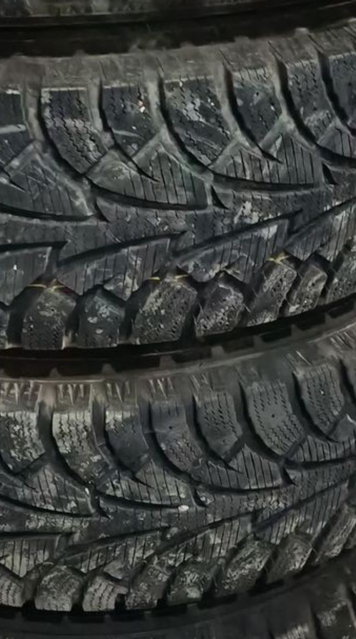 cauciucuri 215 70r15