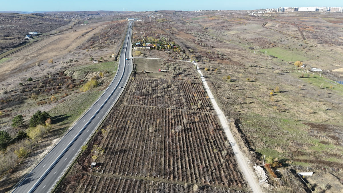 Teren de vânzare pe centura ialoveni -Chișinău R6 foto 2