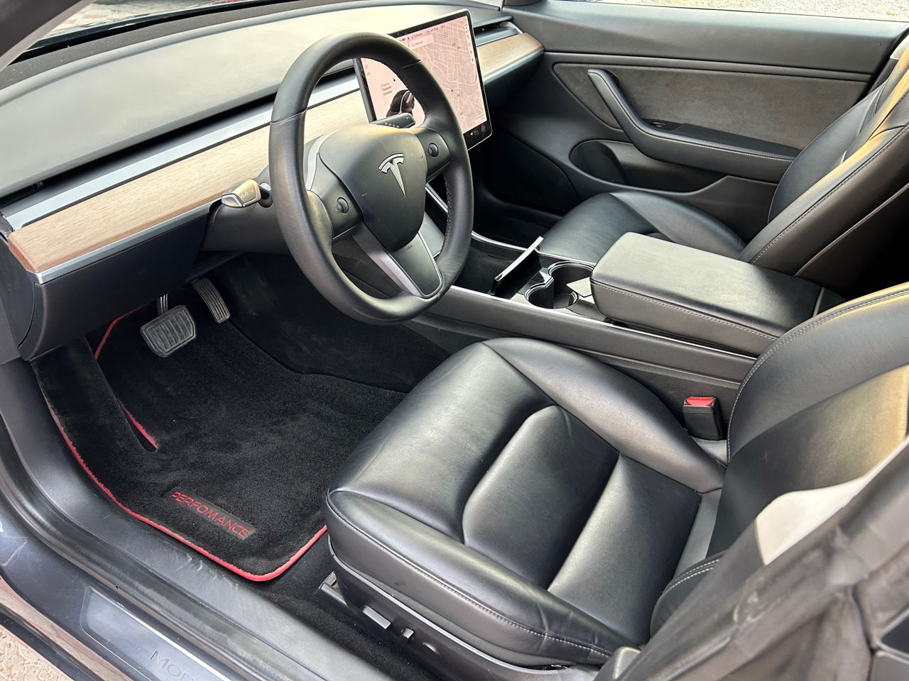 Tesla Model 3 foto 6
