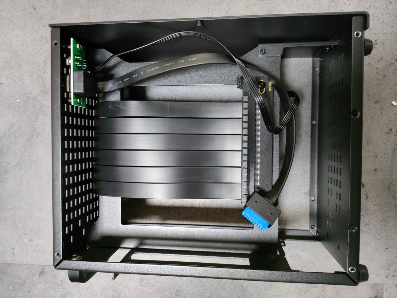 Sktc A07 4.3L ITX Case + Riser 3.0 foto 1