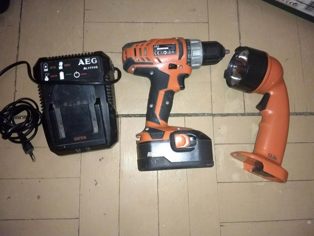 Долой Ni-Cd аккумулятор.Переделка АКБ шуруповерта на Li-ion.