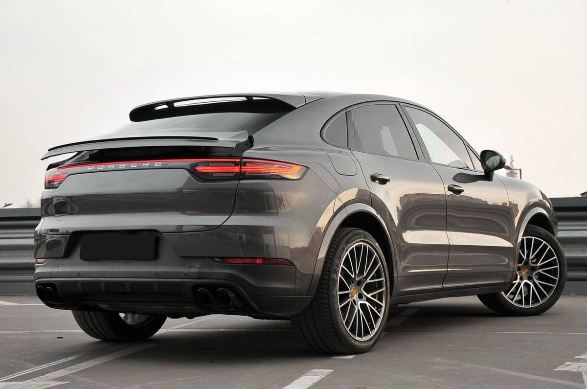 Porsche Cayenne Coupe an. 2019 cu rulaj 195000 km, Plug-in Hybrid (benzină), 69000 €
