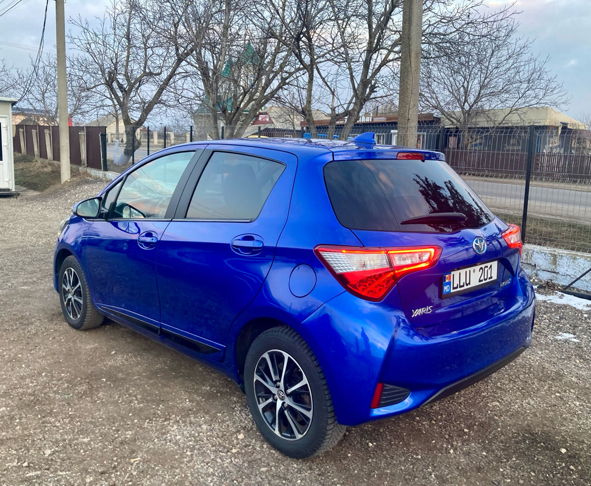 Toyota Yaris foto 2