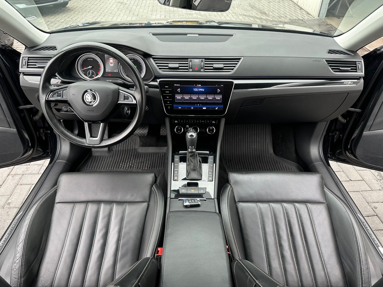 Skoda Superb foto 7