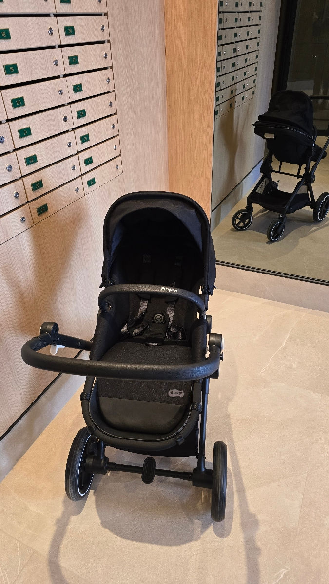 Carucior 2 in 1 Cybex Gold EOS LUX Moon Black foto 9