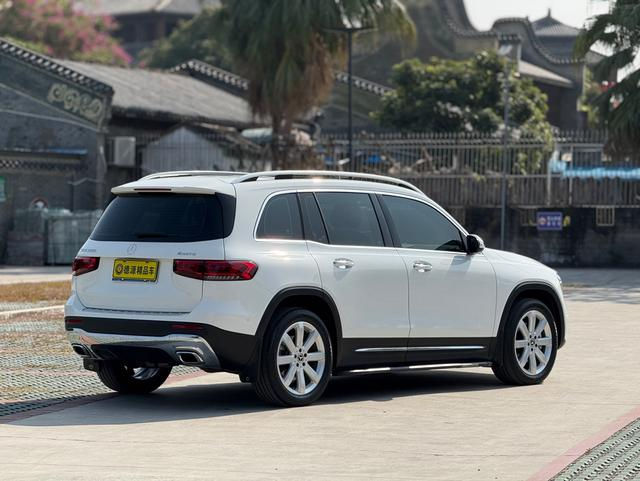 Mercedes GLB фото 4