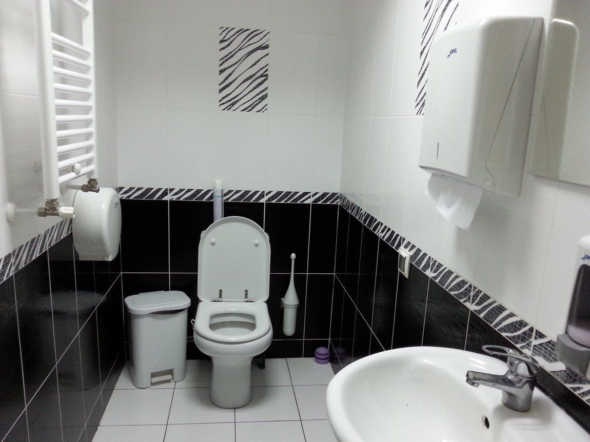 Салон красоты сдает места в аренду foto 5