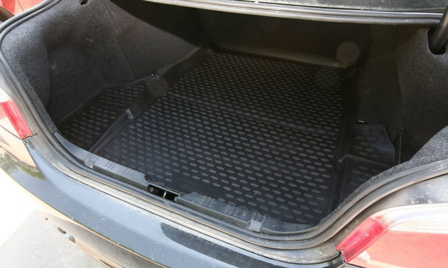 Bmw 5 2002-2010. Covoras pentru portbagaj. foto 1