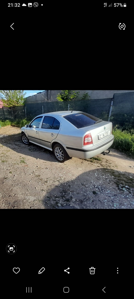 Skoda Octavia foto 1