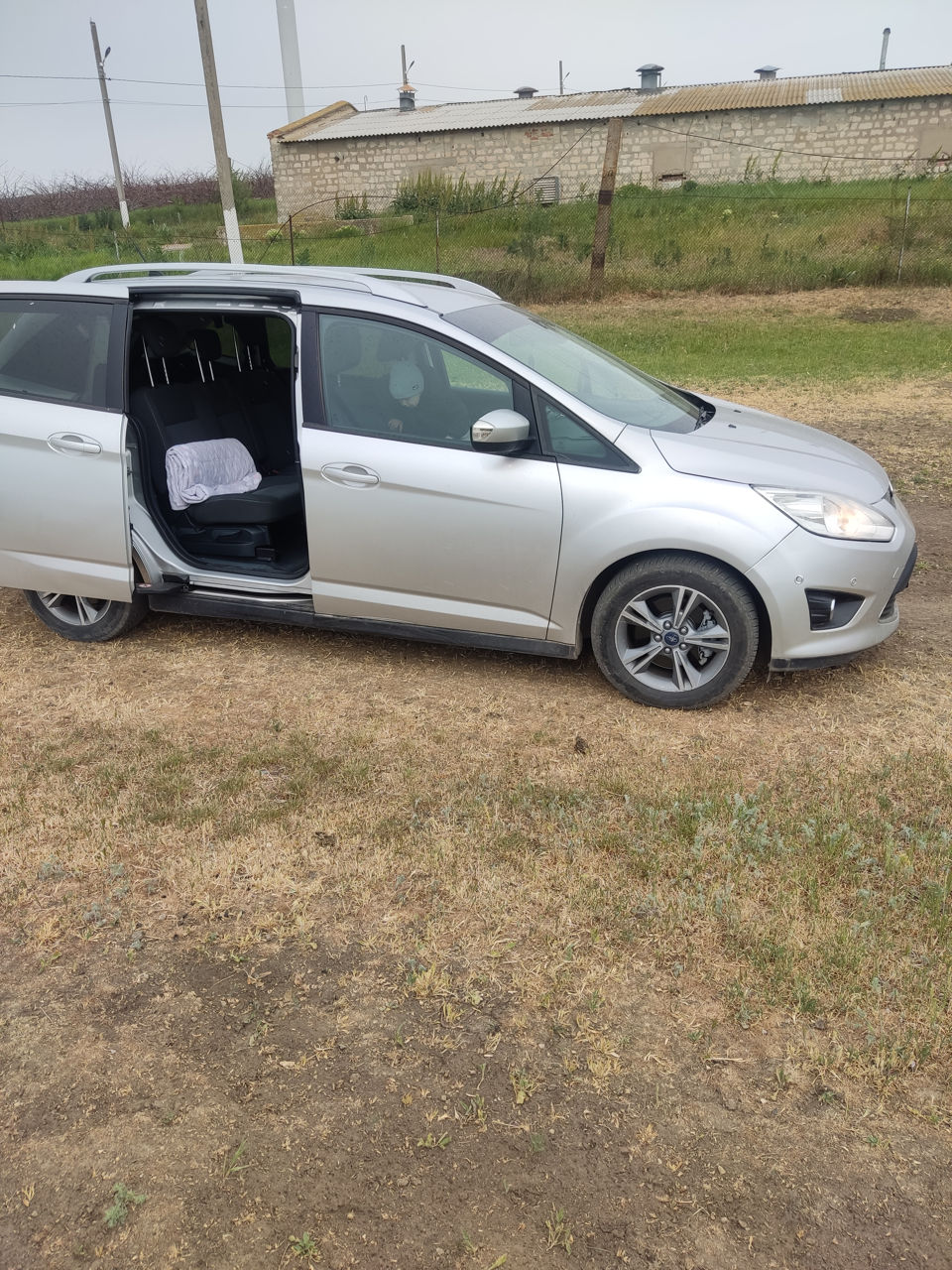 Ford Grand C-MAX фото 5