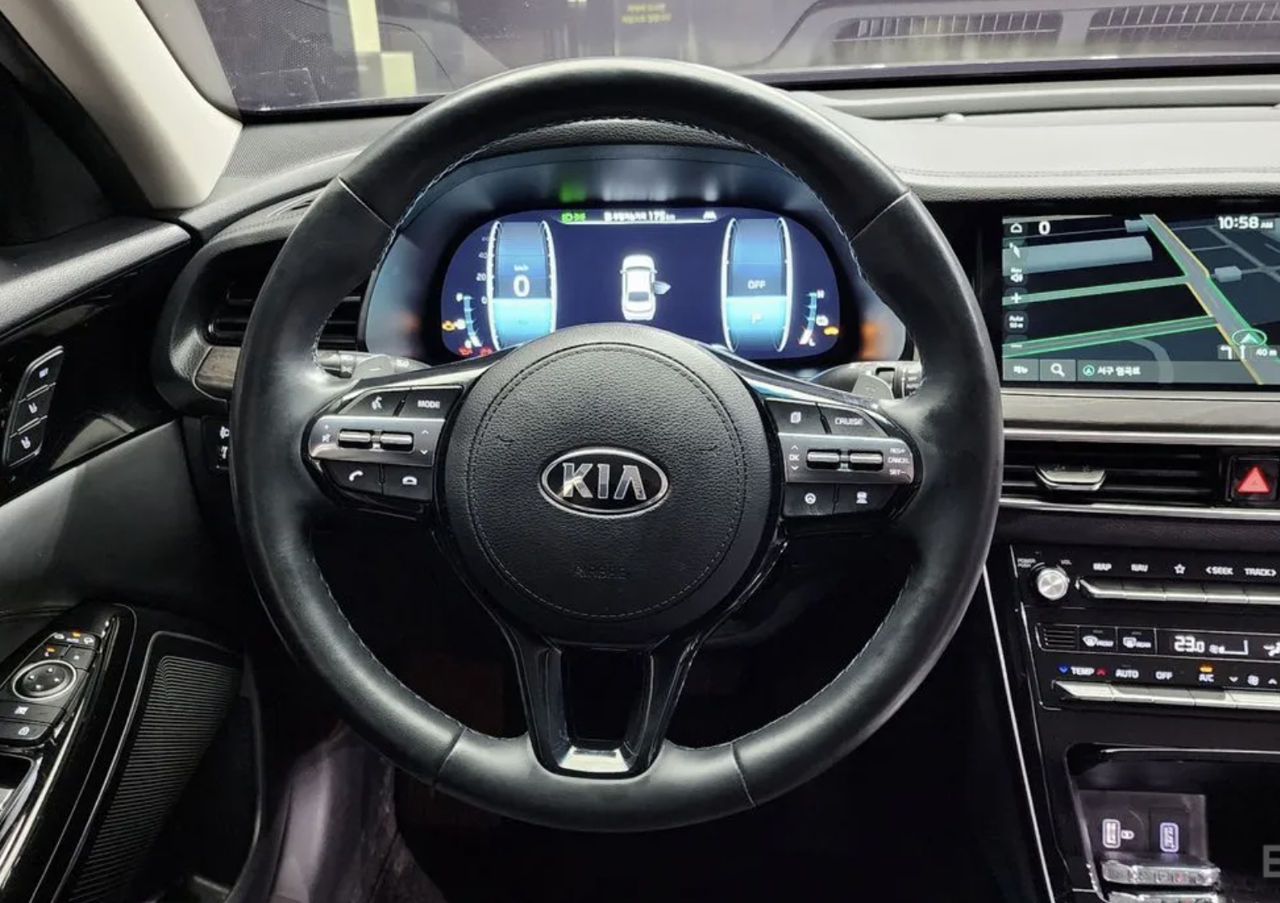 KIA K7 foto 10