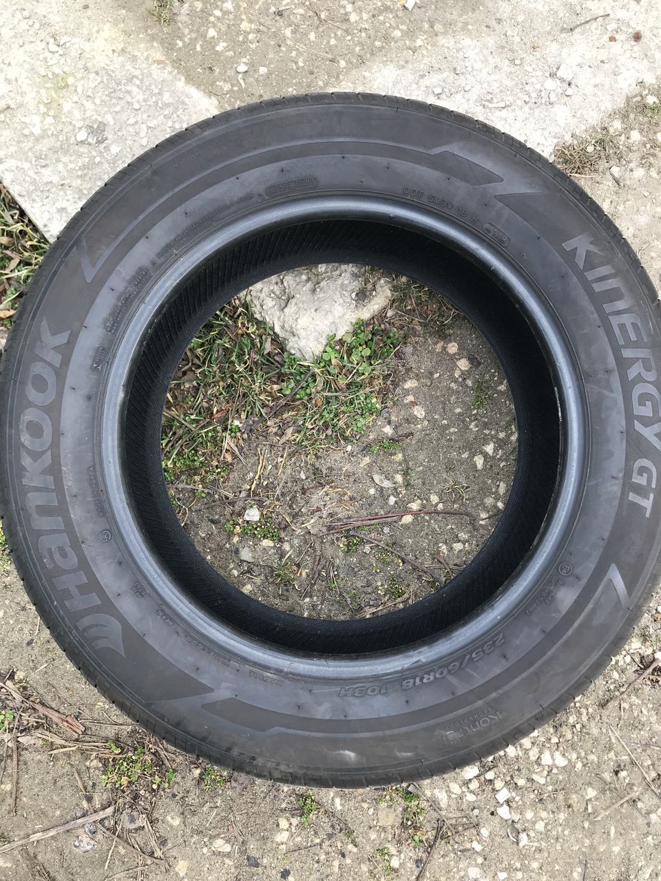 Hankook Kinergy GT 235/60 R18