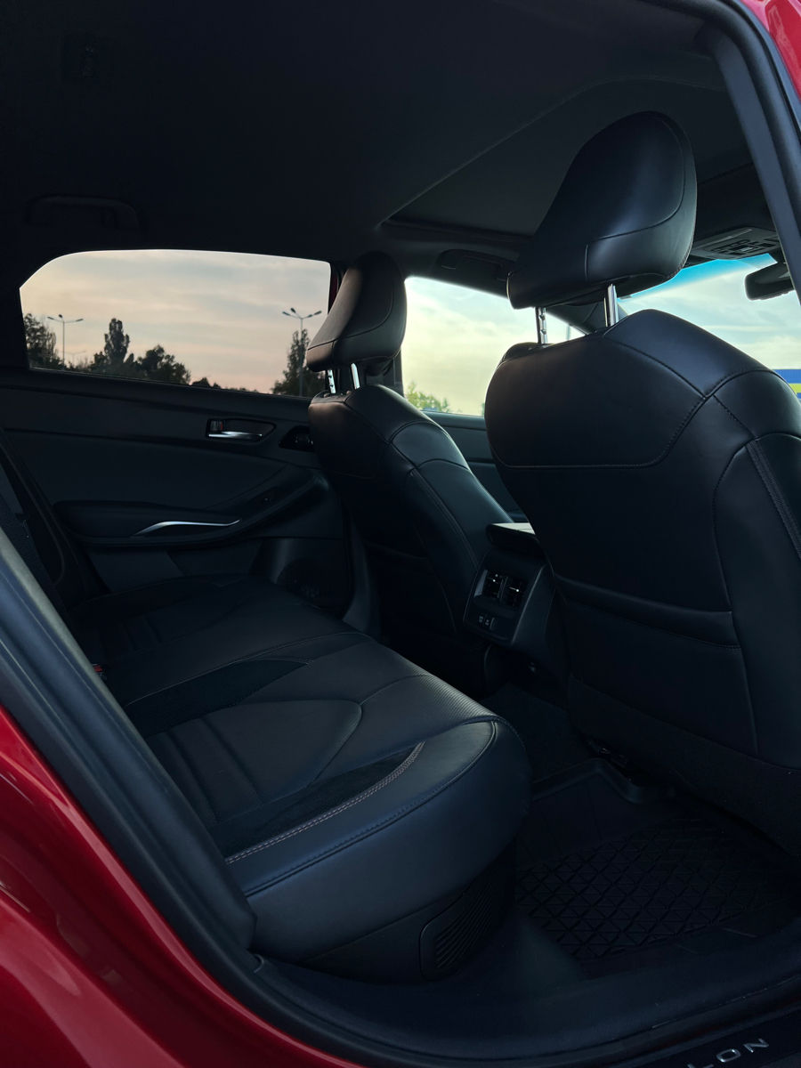 Toyota Avalon фото 7