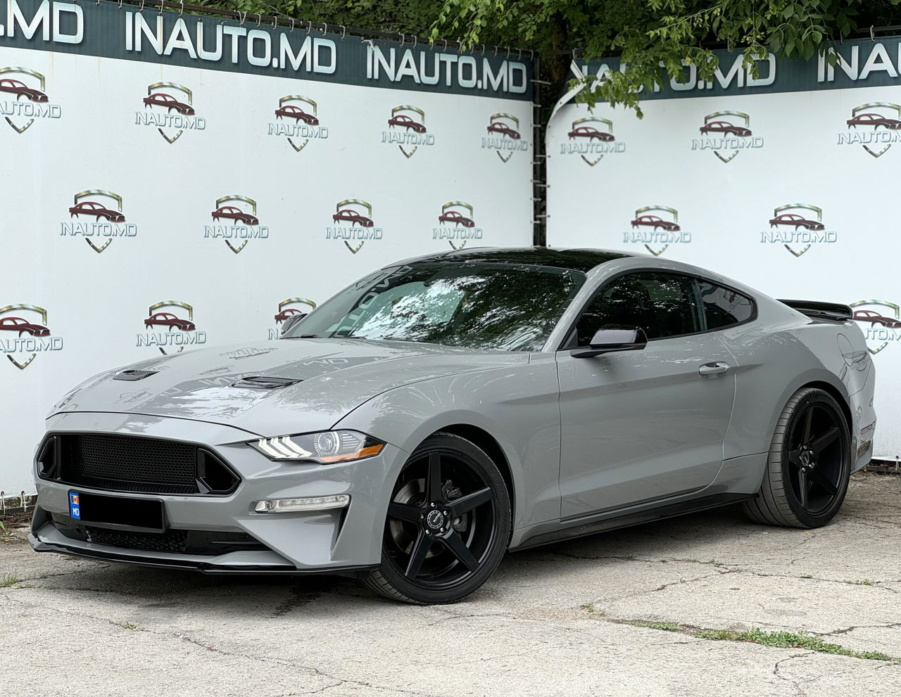 Ford Mustang фото 0