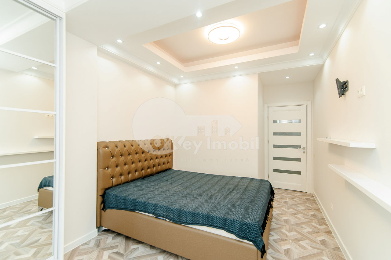 Apartament, Centru, 95 mp, 1050 € ! foto 10