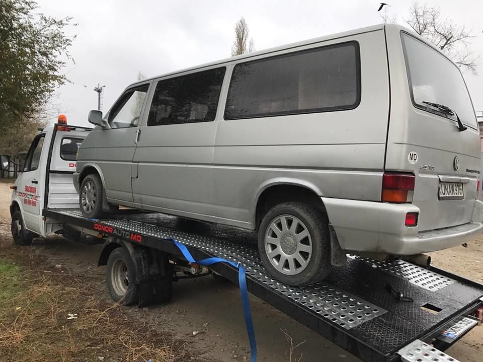 Evacuator cel mai bun pret din Chisinau foto 0