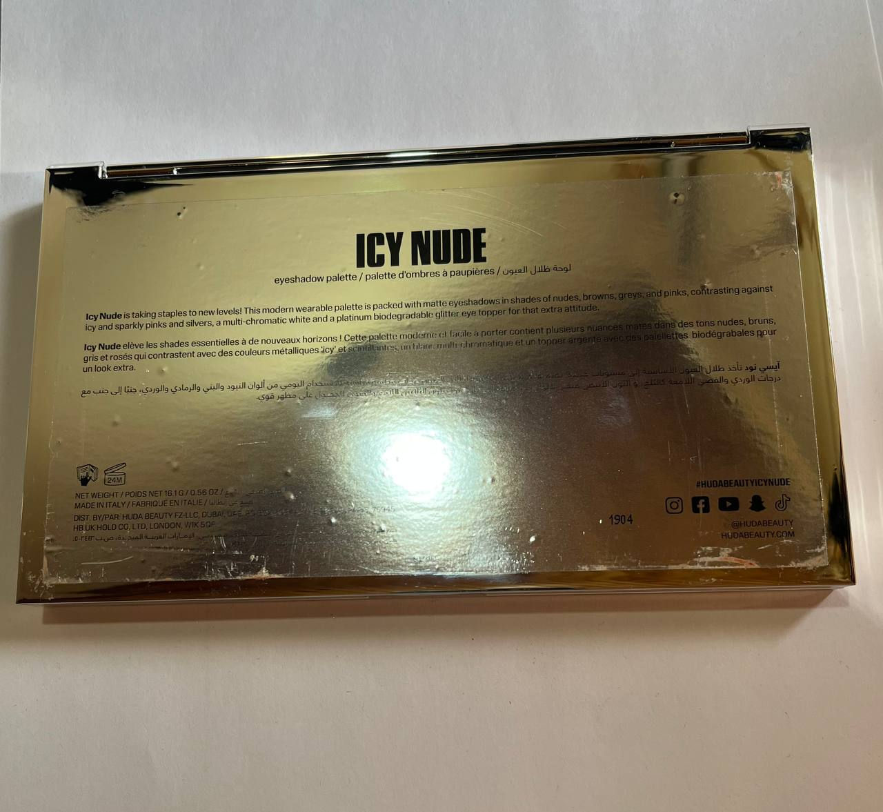 Vând paletă de farduri Huda Beauty – Icy Nude foto 1