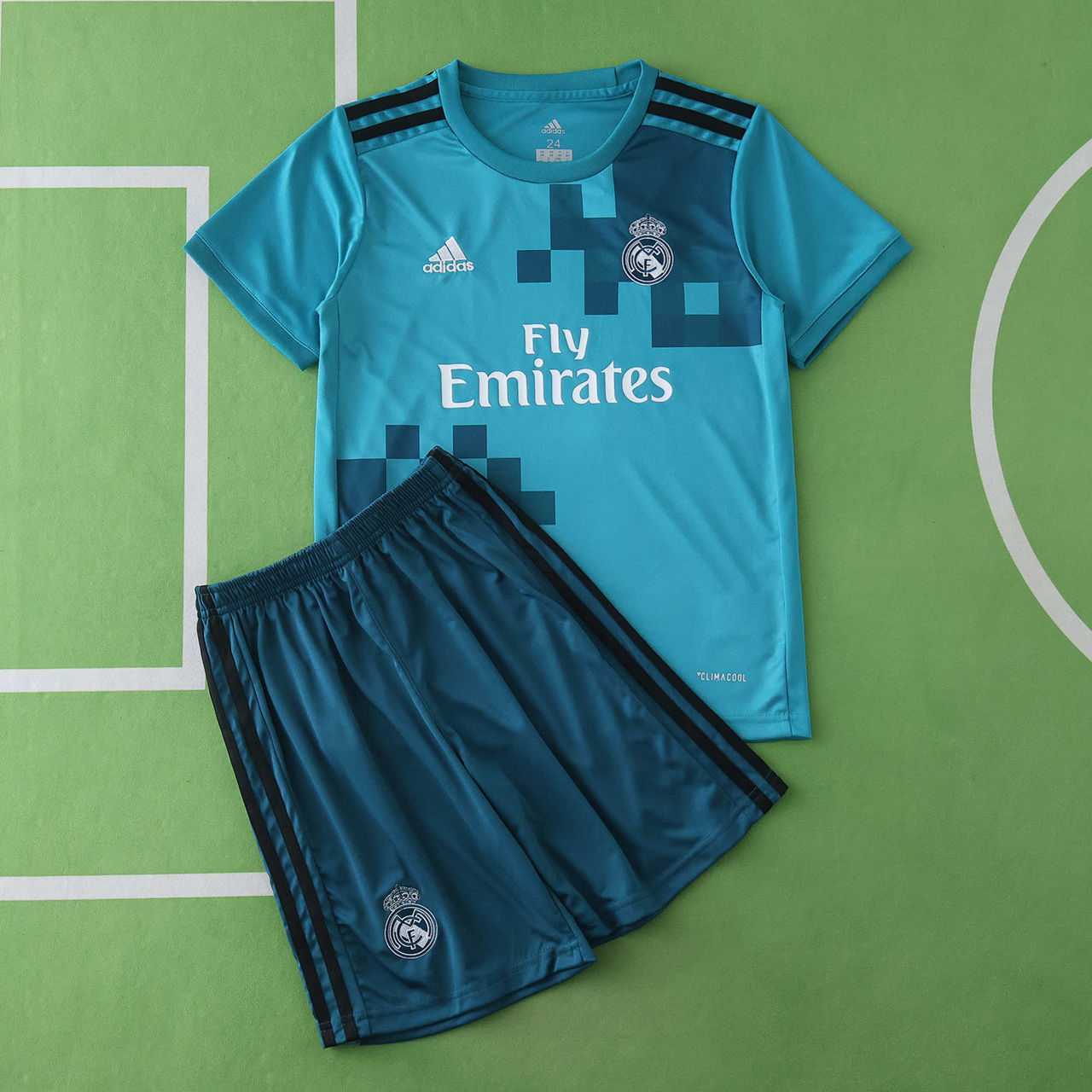 Tricouri fotbal copii 2024/25 – / Yamal/ Raphinha / Ronaldo / Vinicius / Mbappe / Haaland / Dembele  foto 4