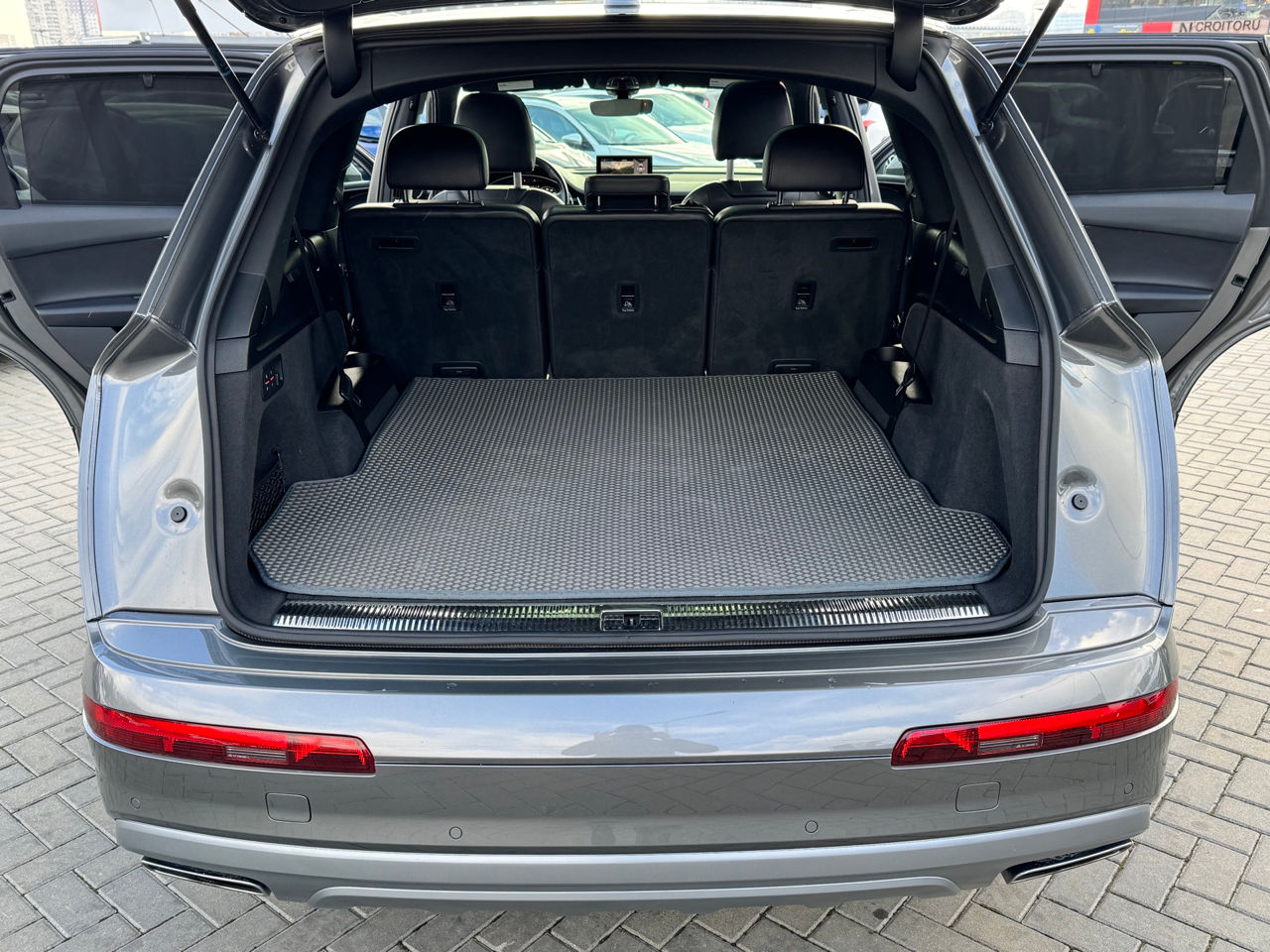 Audi Q7 foto 18
