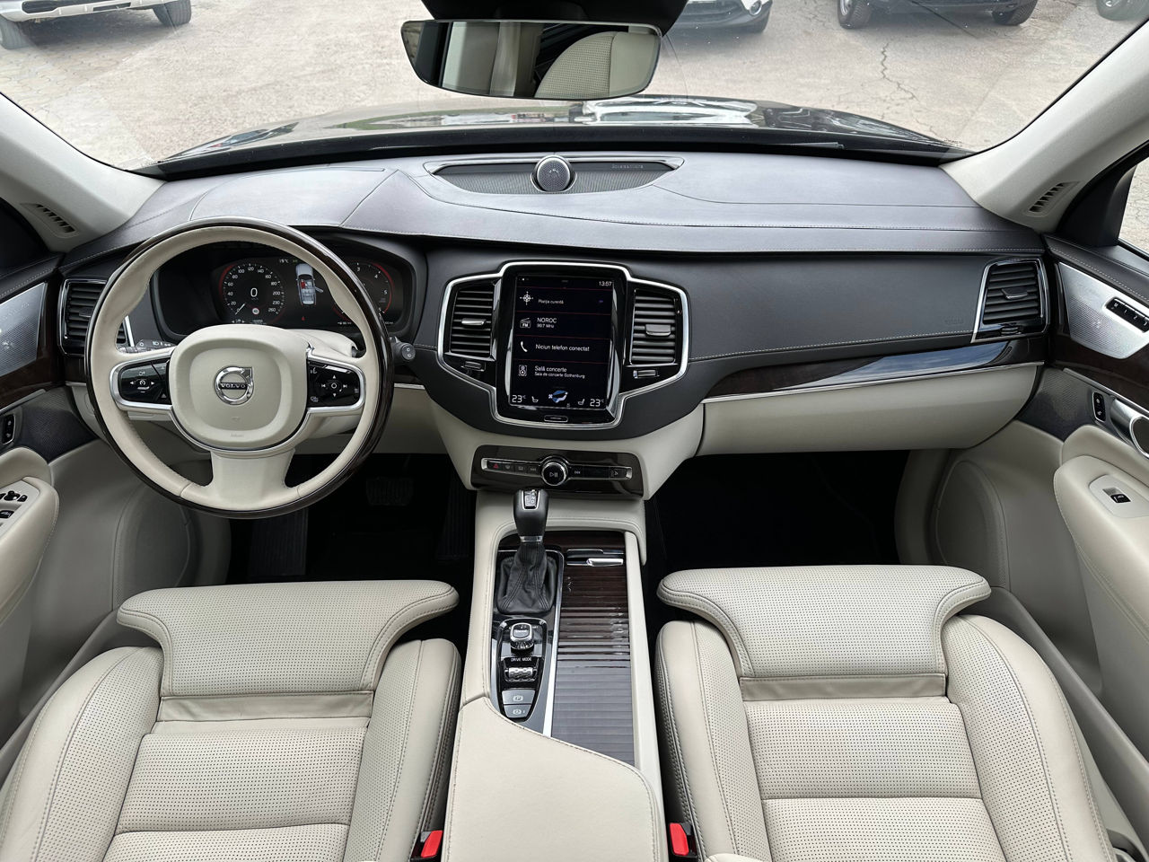 Volvo XC90 foto 12