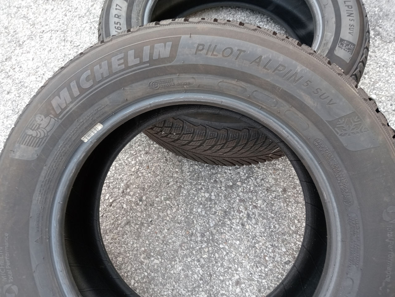 225-65-r17-michelin