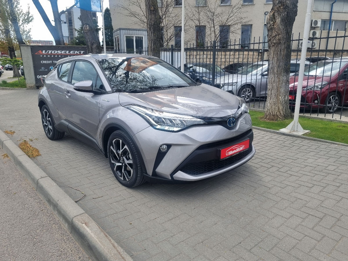 Toyota C-HR 2021 photo 3