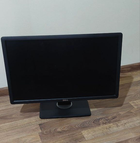 Dell UltraSharp U2312HM / 23" (1920x1080) IPS / 1x DVI, 1x VGA, 1xDP, 4x USB 2.0, фото 0