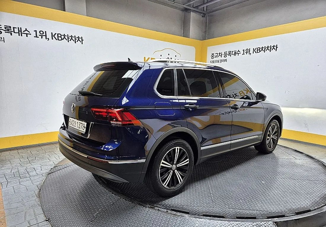 Volkswagen Tiguan foto 3