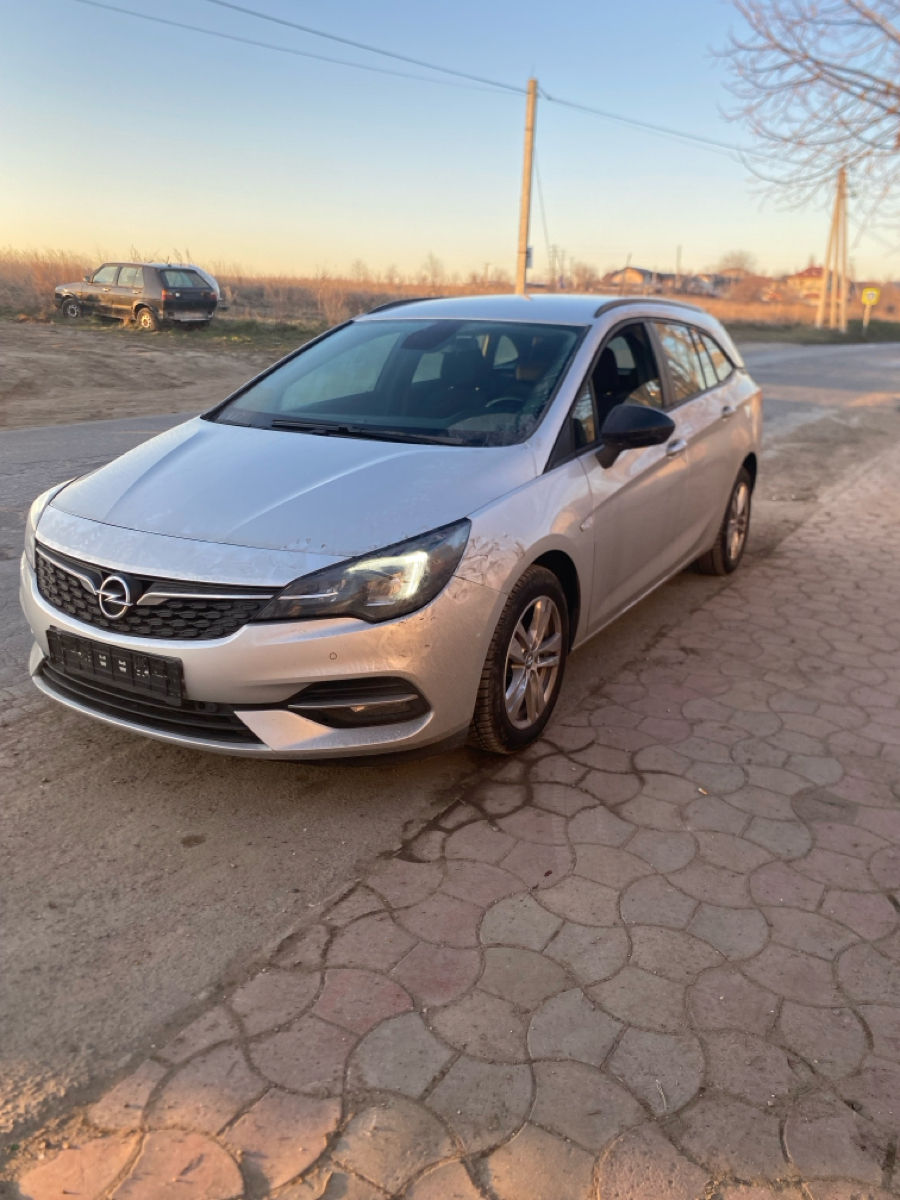 Opel Astra K 3 cilindri 1.5 diesel  foto 3
