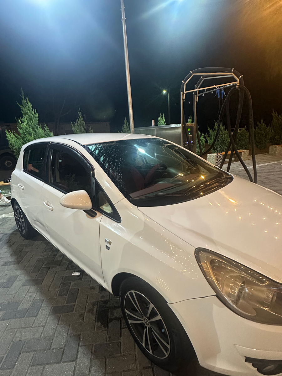 Opel Corsa фото 4