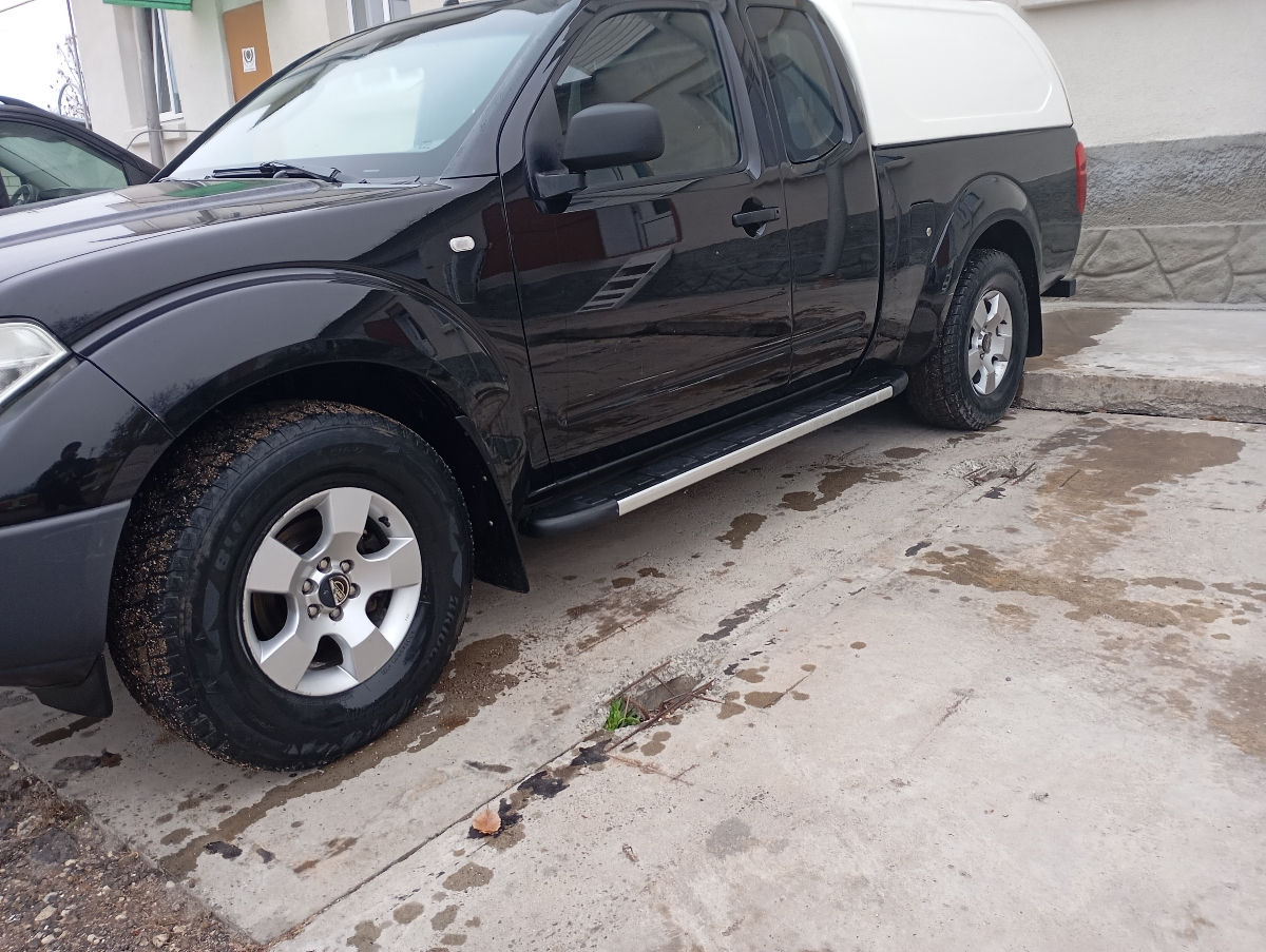 Nissan Navara фото 0