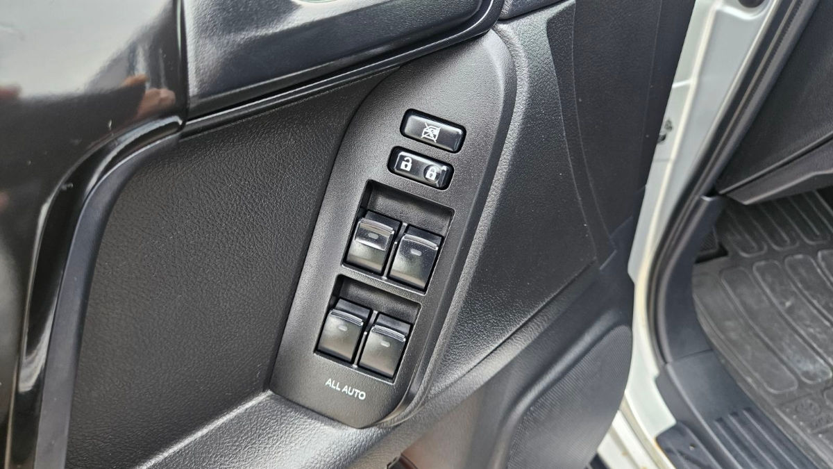Toyota Land Cruiser Prado фото 14